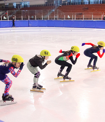 Открытое первенство Центра  по шорт- треку "Зимние потешки" 2023