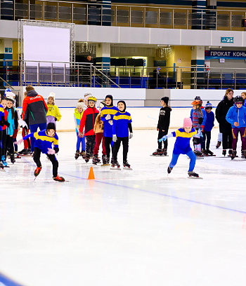 "Зимние потешки 2023" по конькобежному спорту