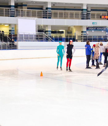 "Зимние потешки 2023" по конькобежному спорту