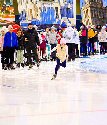 "Зимние потешки 2023" по конькобежному спорту