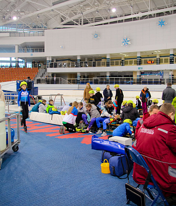 Открытое первенство Центра  по шорт- треку "Зимние потешки" 2023