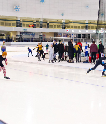 "Зимние потешки 2023" по конькобежному спорту