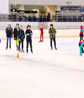 "Зимние потешки 2023" по конькобежному спорту