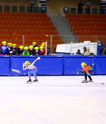 Открытое первенство Центра  по шорт- треку "Зимние потешки" 2023