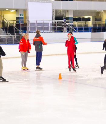 "Зимние потешки 2023" по конькобежному спорту