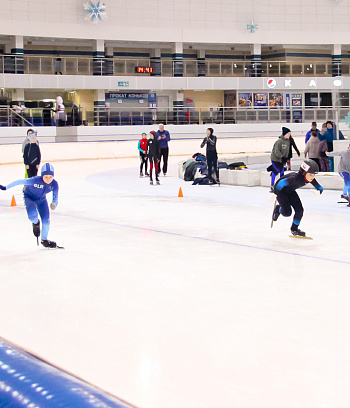 "Зимние потешки 2023" по конькобежному спорту