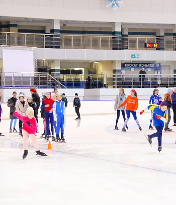"Зимние потешки 2023" по конькобежному спорту