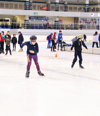 "Зимние потешки 2023" по конькобежному спорту