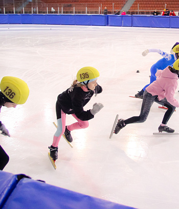 Открытое первенство Центра  по шорт- треку "Зимние потешки" 2023