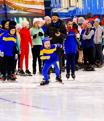 "Зимние потешки 2023" по конькобежному спорту