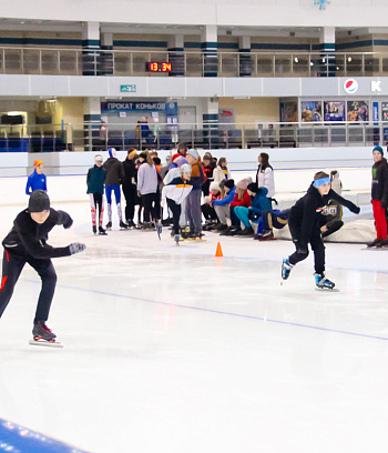"Зимние потешки 2023" по конькобежному спорту