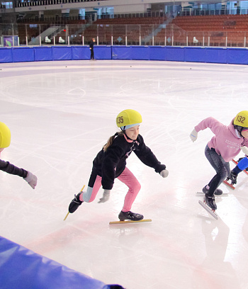 Открытое первенство Центра  по шорт- треку "Зимние потешки" 2023