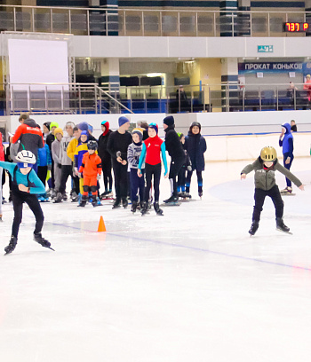 "Зимние потешки 2023" по конькобежному спорту