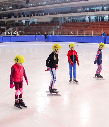 Открытое первенство Центра  по шорт- треку "Зимние потешки" 2023