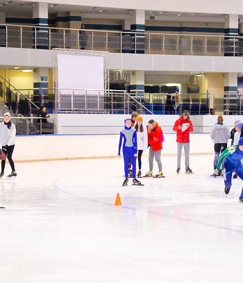 "Зимние потешки 2023" по конькобежному спорту