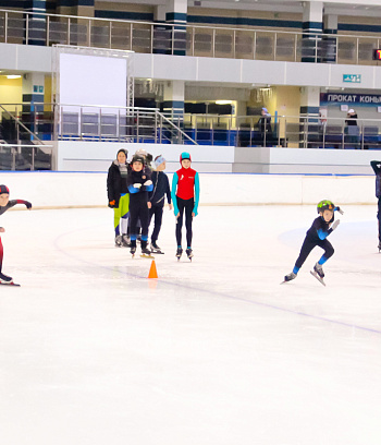 "Зимние потешки 2023" по конькобежному спорту