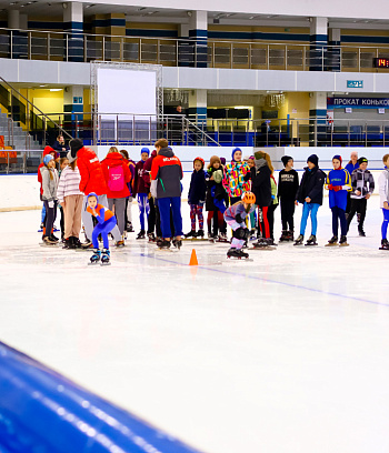 "Зимние потешки 2023" по конькобежному спорту