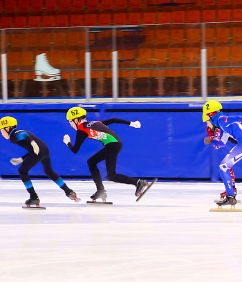Открытое первенство Центра  по шорт- треку "Зимние потешки" 2023