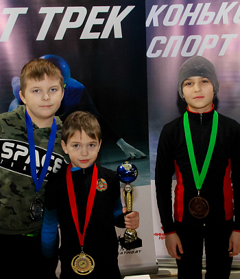 Открытое первенство Центра  по шорт- треку "Зимние потешки" 2023