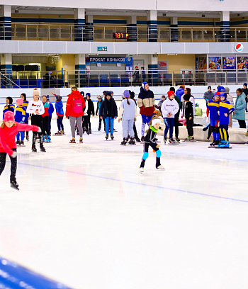"Зимние потешки 2023" по конькобежному спорту