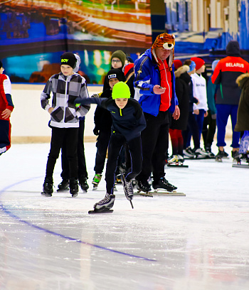 "Зимние потешки 2023" по конькобежному спорту