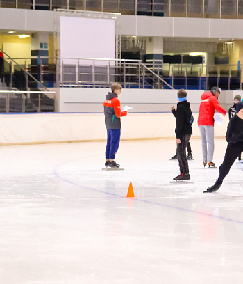 "Зимние потешки 2023" по конькобежному спорту