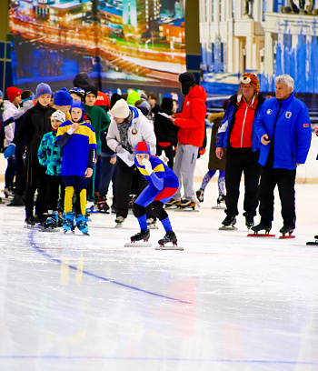 "Зимние потешки 2023" по конькобежному спорту