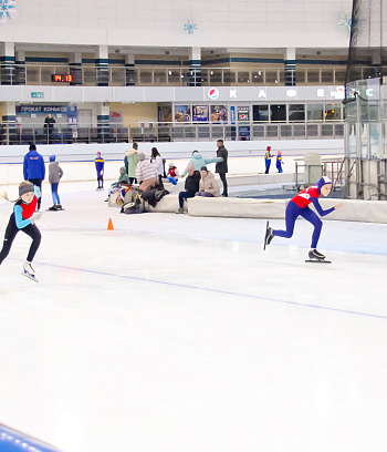 "Зимние потешки 2023" по конькобежному спорту