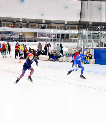 "Зимние потешки 2023" по конькобежному спорту