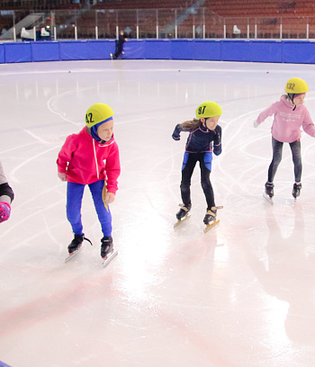 Открытое первенство Центра  по шорт- треку "Зимние потешки" 2023