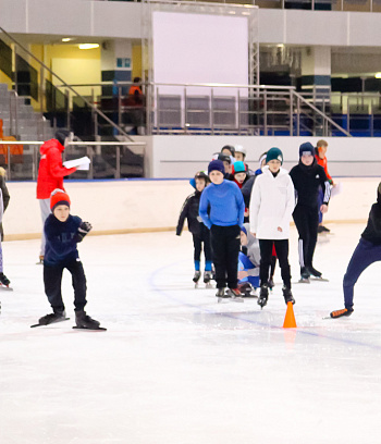 "Зимние потешки 2023" по конькобежному спорту