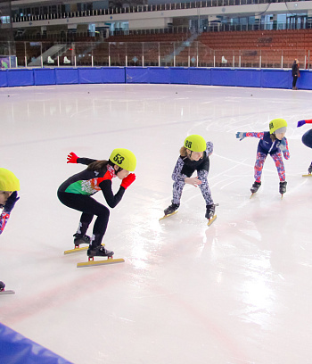 Открытое первенство Центра  по шорт- треку "Зимние потешки" 2023