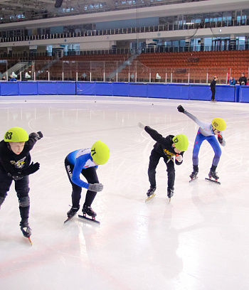 Открытое первенство Центра  по шорт- треку "Зимние потешки" 2023