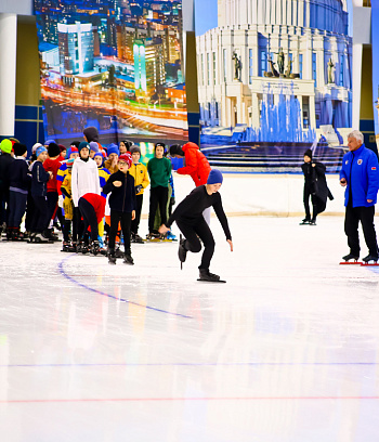 "Зимние потешки 2023" по конькобежному спорту