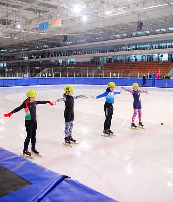 Открытое первенство Центра  по шорт- треку "Зимние потешки" 2023
