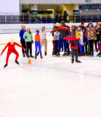 "Зимние потешки 2023" по конькобежному спорту