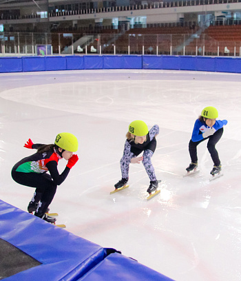 Открытое первенство Центра  по шорт- треку "Зимние потешки" 2023