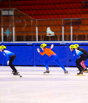 Открытое первенство Центра  по шорт- треку "Зимние потешки" 2023