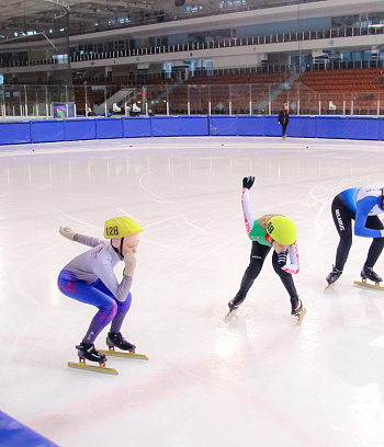 Открытое первенство Центра  по шорт- треку "Зимние потешки" 2023