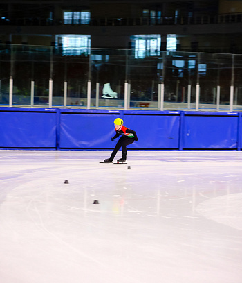 Открытое первенство Центра  по шорт- треку "Зимние потешки" 2023