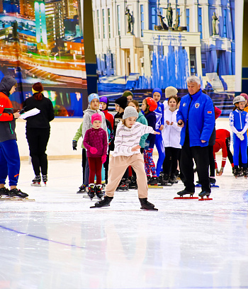 "Зимние потешки 2023" по конькобежному спорту