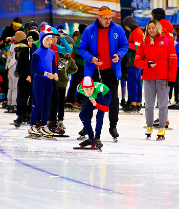 "Зимние потешки 2023" по конькобежному спорту