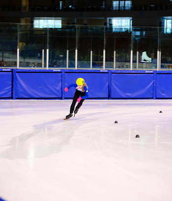 Открытое первенство Центра  по шорт- треку "Зимние потешки" 2023