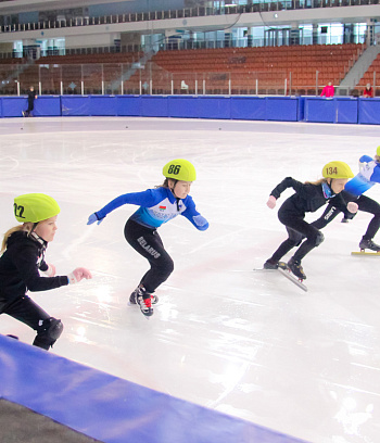 Открытое первенство Центра  по шорт- треку "Зимние потешки" 2023