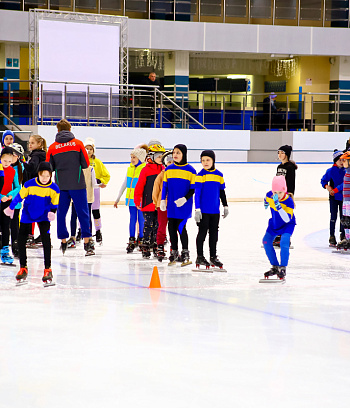 "Зимние потешки 2023" по конькобежному спорту