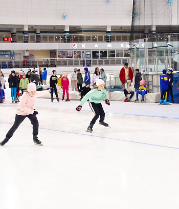 "Зимние потешки 2023" по конькобежному спорту