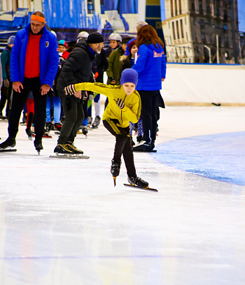 "Зимние потешки 2023" по конькобежному спорту