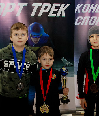 Открытое первенство Центра  по шорт- треку "Зимние потешки" 2023