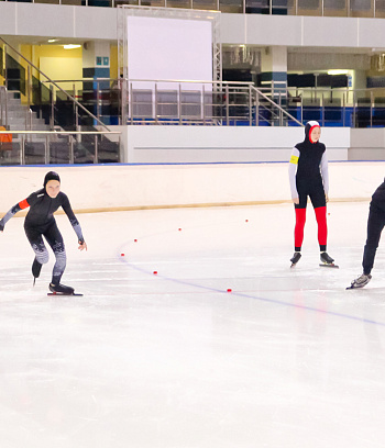 "Зимние потешки 2023" по конькобежному спорту