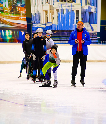 "Зимние потешки 2023" по конькобежному спорту